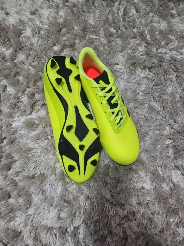 Tamanho 40/41/42 Chuteiras Adidas Neon - Nova!