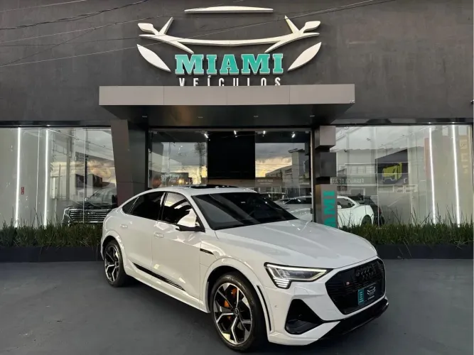E - TRON ELÉTRICO SPORTBACK S QUATTRO 2022