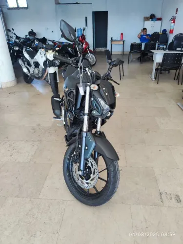 YAMAHA FZ 15 VERDE 2025 0 KM SHALON MOTOS 