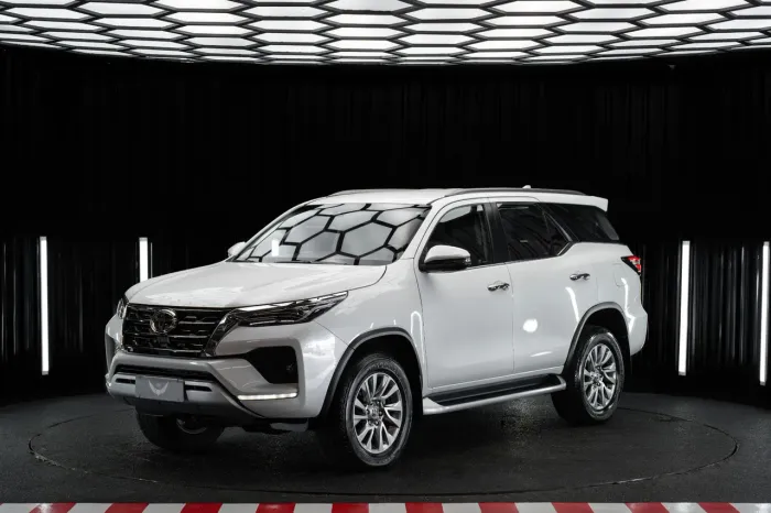 Toyota Hilux SW4 SRX