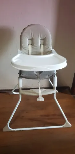 Cadeirinha de alimentação