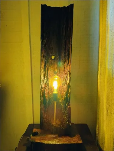 Luminária Artesanal de Madeira Rústica