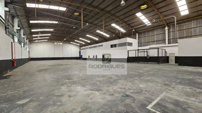Galpão para alugar, 1800 m² por R$ 40.000,00/mês - Serraria - Diadema/SP