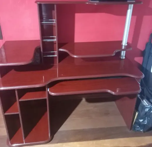 ESTANTE COMPUTADOR