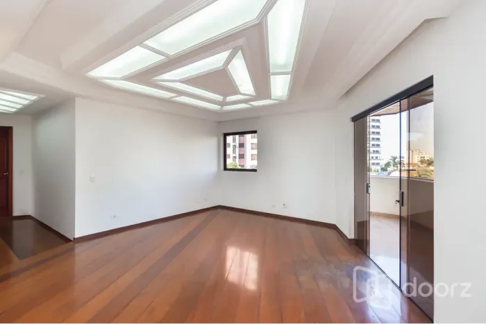 Imóvel na Loreto com 4 dormitórios e 196m²