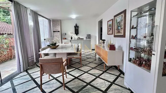 Casa com Piscina e Espaço Gourmet na Agronômica Florianópolis