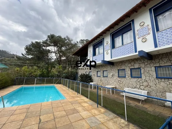 Casa à Venda na Estrada das Arcas, 453 m² por R$ 1.300.000,00 - Itaipava, Petrópolis/RJ