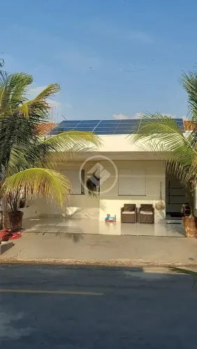 Casa Condomínio Mônaco, 3 quartos, sendo 1 suíte, com planejados e energia solar codigo: 1