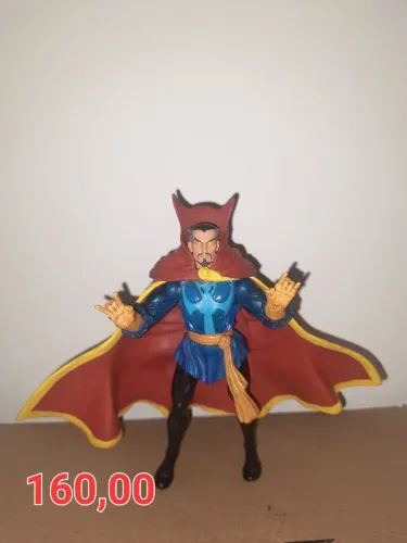 Boneco Dr. Estranho Marvel Legends