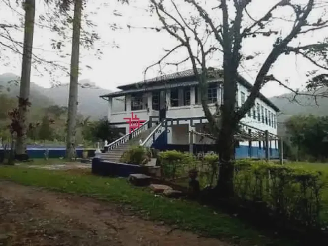 Fazenda Histórica - 1.333.100 m²(55 Alqueires) - 23 quartos - Centro - Piquete/SP