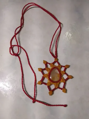 Colar em pedra 