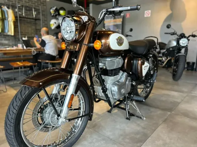 ROYAL ENFIELD CLASSIC 350 2025/2026 - 0KM