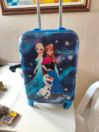 Mala escolar Frozen Disney azul semi nova com rodas 