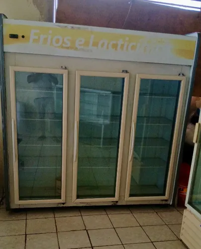 Balcão de frios - mercearia/supermercado