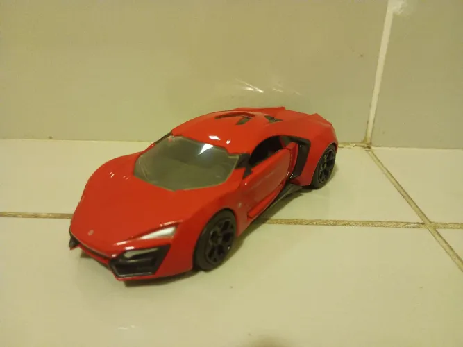 Miniatura lykan hypersport 1:32 jada velozes e furiosos