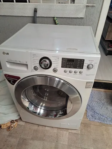 Lava e seca LG 8.5 kg WD1485 127 V