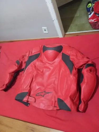 Jaqueta de Couro Alpinestars motovelocidade.