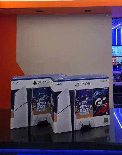 PS5 Slim c/ Leitor c/ Garantia 01 ano "LACRADO" - Temos LOJA FÍSICA!