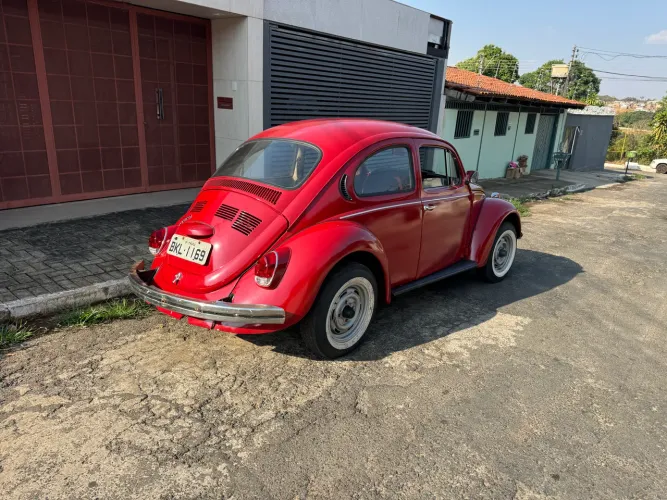 Fusca vermelho 77 motor 1500 R$ 14.000,00