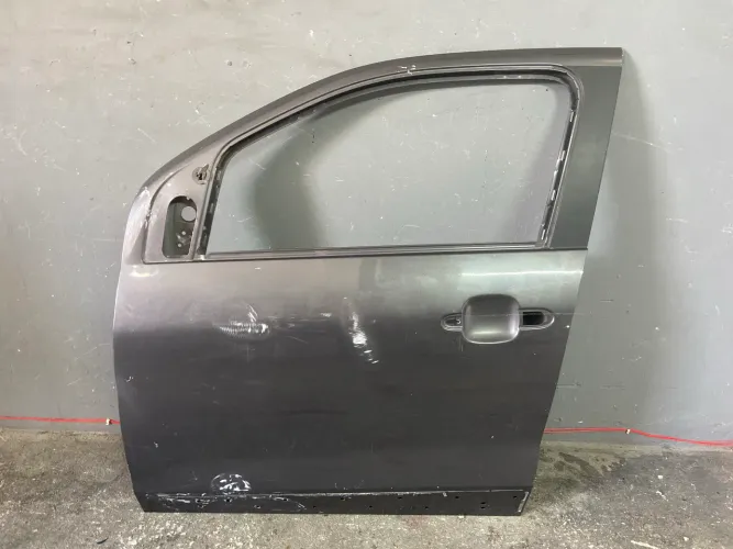 Porta Fiat Mobi E Strada 2017 A 2025  Dianteira Esquerda