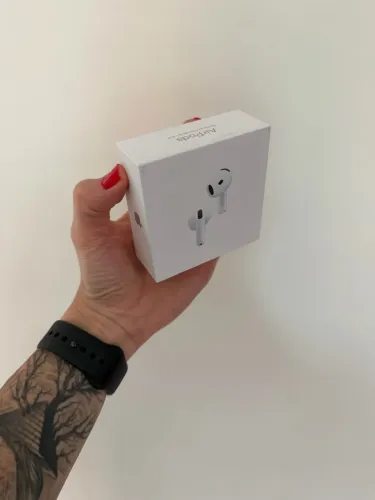 AirPods 5 wireless charging