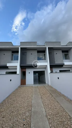 Sobrado Geminado com duas suites pronto para Morar!