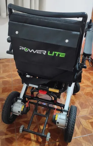Cadeira de rodas elétrica 100% 4.200 ,abaixei o preço o máximo que posso !