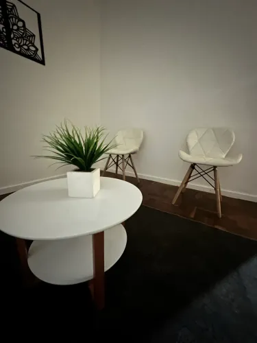 Conjunto cadeiras e mesa de centro