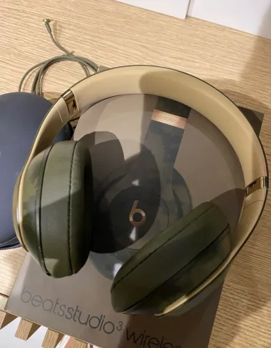 Headphone Beats original camuflado na caixa e com todos os itens