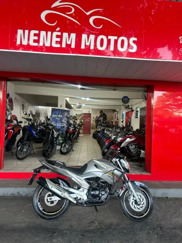 Fz250 - 2012 - 9.500,00$