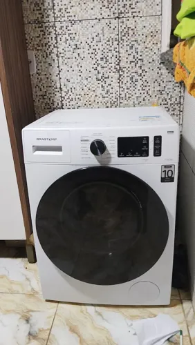 MAQUINA LAVA E SECA NOVA