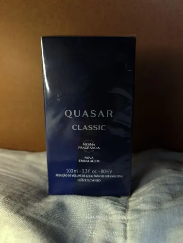 Vende-se perfume Quasar Classic em Niquelândia. Nunca usado