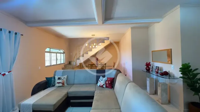 SOBRADO À VENDA | ESTÂNCIA ITAGUAÍ II CALDAS NOVAS/GO Valor: R$ 750.000,00Excelente opor