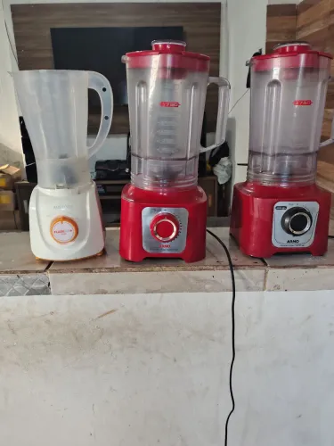 Vendo liquidificador pra conserto ou ppra tirar peças