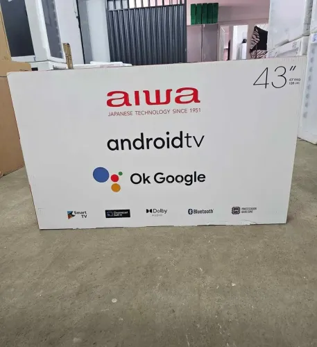 Smart TV 43 com borda infinita comando de voz Bluetooth Nova lacrada
