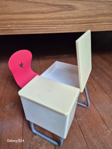 American Girl - mesa de estudo