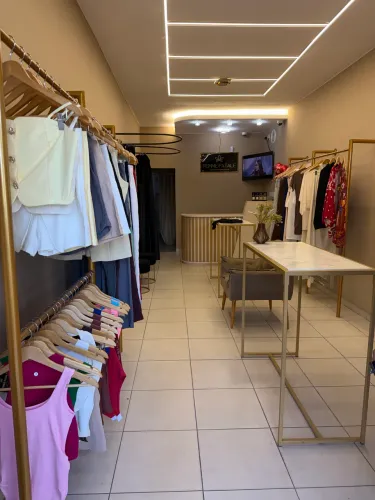 Vende-se móveis para loja ( vendo peças individuais também)