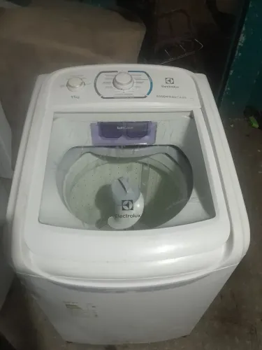 Vendo máquina Electrolux 11kg toda boa sem defeito
