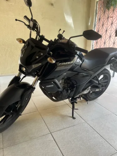 Fazer 150 Preta 2024 veiculo de garagem