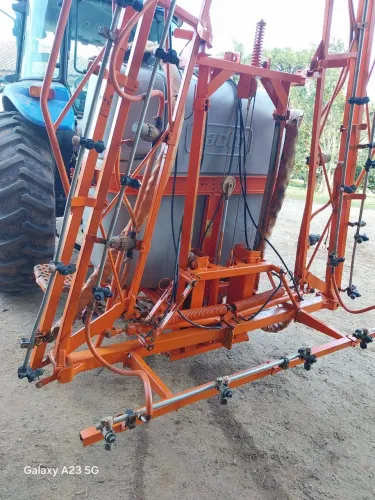 Pulverizador Jacto 800
