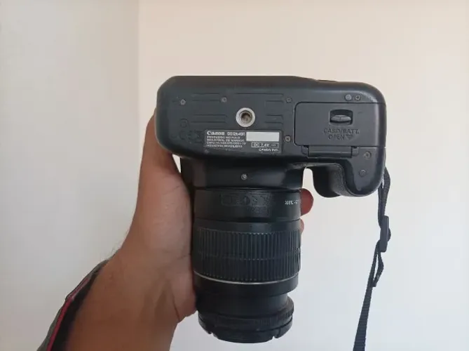 Camera Canon EOS Rebel T5