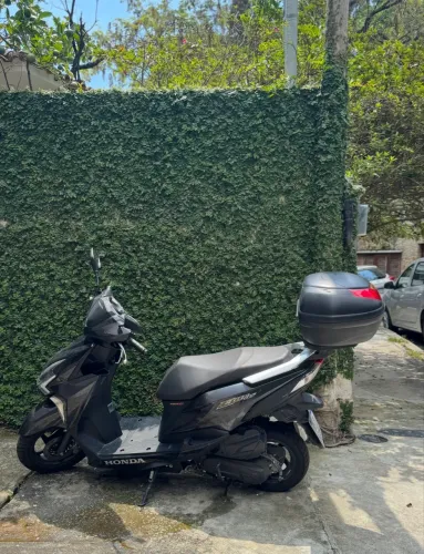 Moto de garagem! Única dona