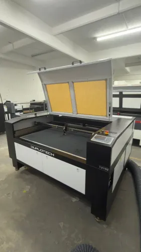 Máquina de corte a laser DUPLOTECH 1310