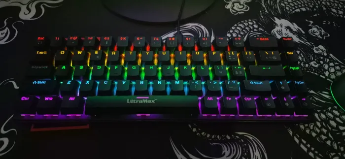 TECLADO MECÂNICO E MOUSE GAMER