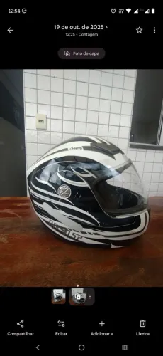 Capacete Helt 60 preto e branco 