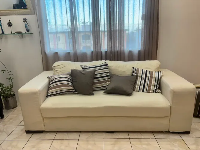 Sofá 3 lugares