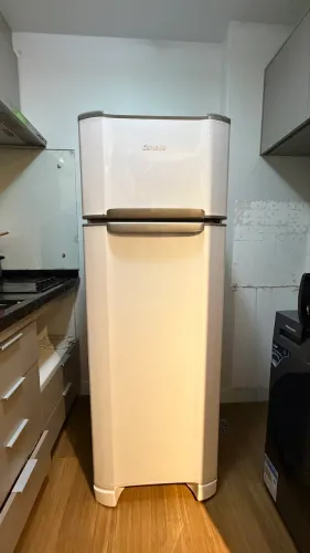 Geladeira 276L