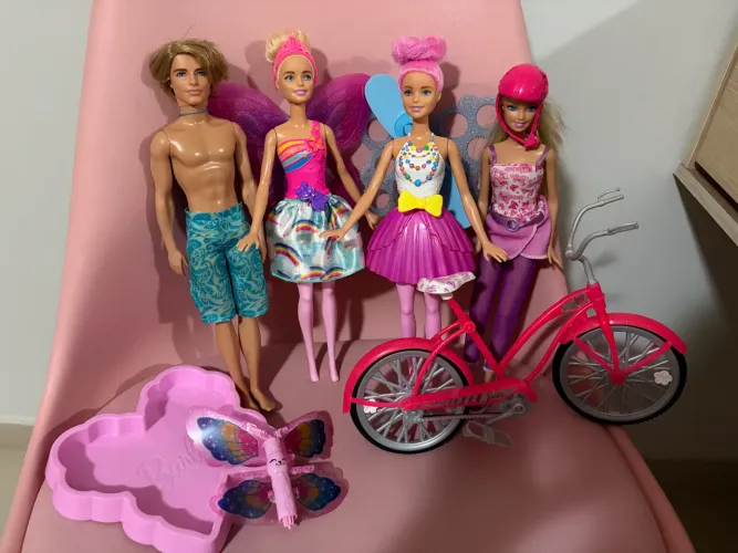 Lot Barbies originais