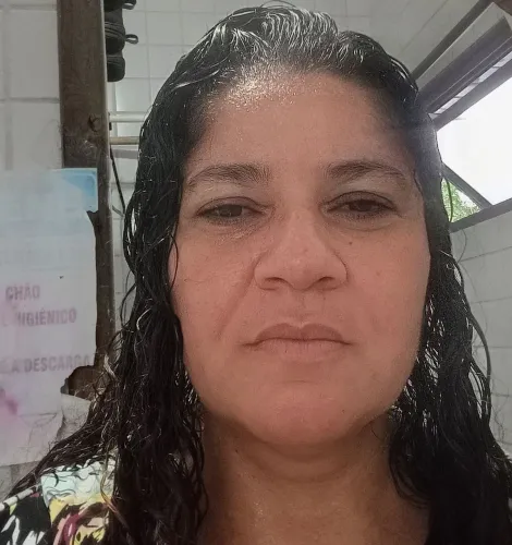 Doméstica disponível pra começar trabalhar 