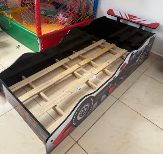 Cama infantil carros